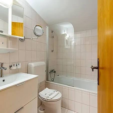 Flat Near Slopes Hotel Wildschoenau