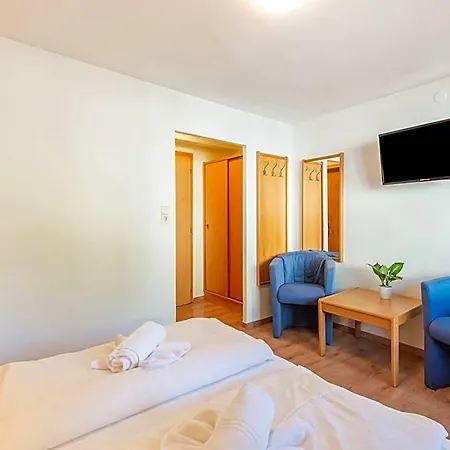 Hotel Flat Near Slopes